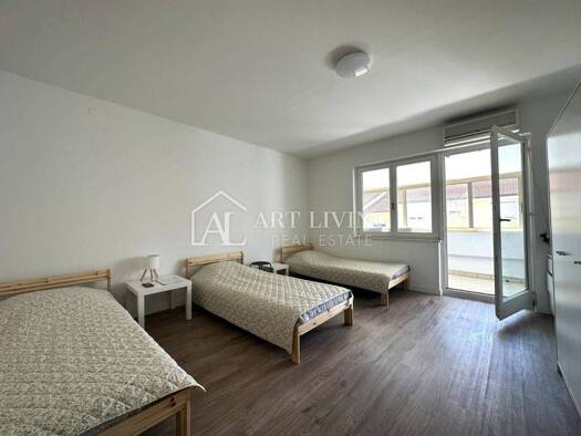 Wohnung zur Miete 600 € 2 Zimmer 42 m² 3. Geschoss Umag Finida