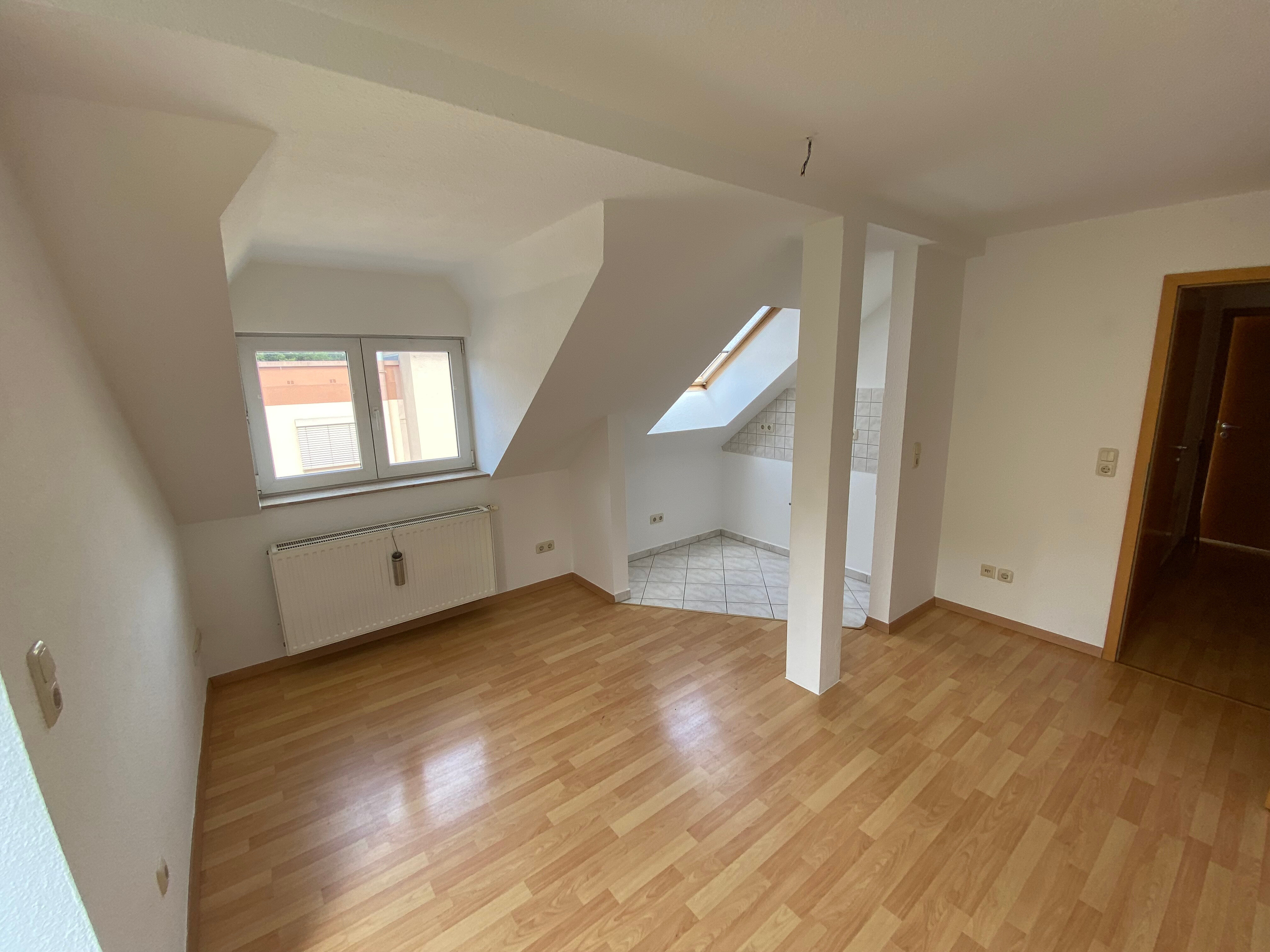 Studio zur Miete 212 € 2 Zimmer 32 m²<br/>Wohnfläche 3.<br/>Geschoss Prof.-Dr.-Friedrich-Schneider-Straße 3 Greiz Greiz 07973