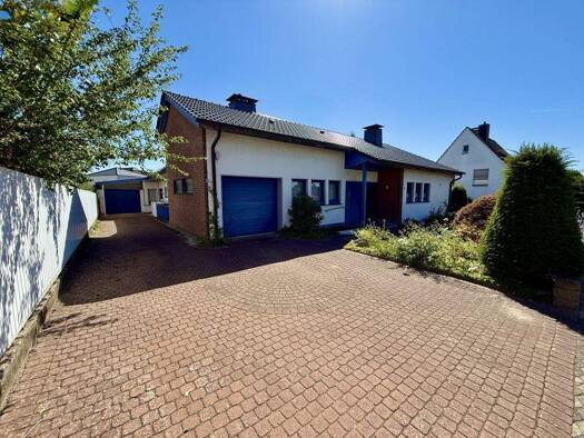 Bungalow zum Kauf 375.000 € 7 Zimmer 191,6 m² 817 m² Grundstück Lage 32791