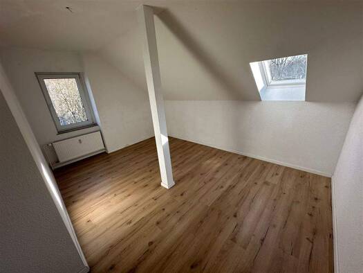 Wohnung zur Miete 294 € 3 Zimmer 53,4 m² 2. Geschoss frei ab sofort Sandstraße 106 Borna-Heinersdorf Chemnitz 09114