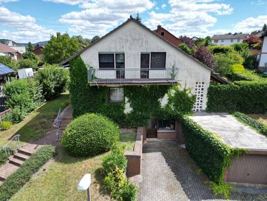 Einfamilienhaus zum Kauf 325.000 € 8 Zimmer 230 m² 1.165 m² Grundstück frei ab sofort Heiligenstädter Weg 5 Witzenhausen Witzenhausen 37213