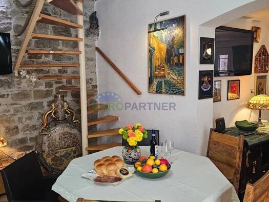 Haus zum Kauf 420.000 € 4 Zimmer 150 m² Kastela 0