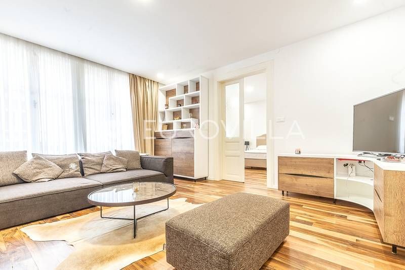 Wohnung zur Miete 1.600 € 2 Zimmer 105 m²<br/>Wohnfläche 1.<br/>Geschoss Donji grad 10000