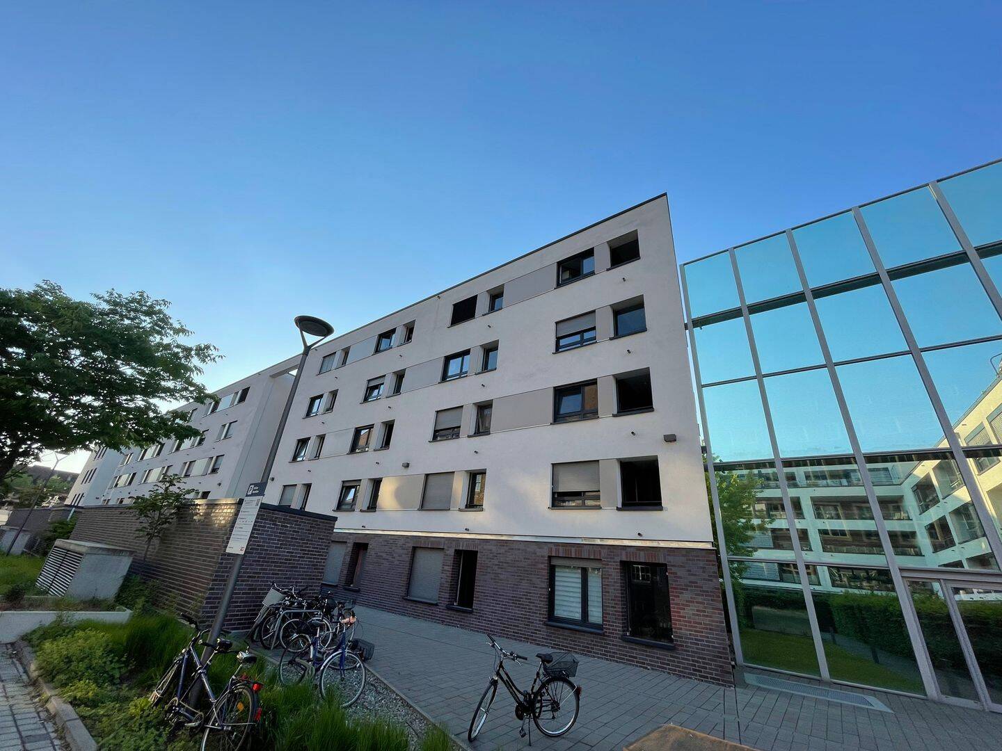 Property thumbnail 2