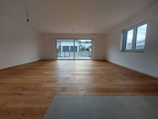 Haus zum Kauf - Erstbezug provisionsfrei als Kapitalanlage geeignet 435.000 € 4 Zimmer 125 m² 309 m² Grundstück Arnstorf 94424