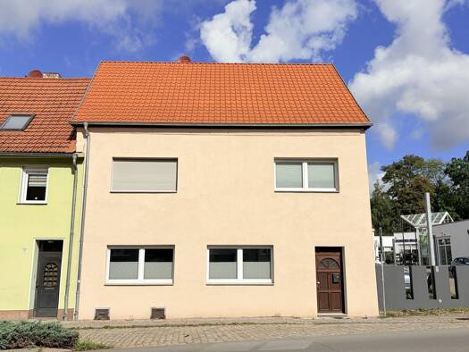Einfamilienhaus zum Kauf provisionsfrei 264.500 € 6 Zimmer 175 m² 225 m² Grundstück frei ab 01.10.2026 Gardelegen Gardelegen 39638
