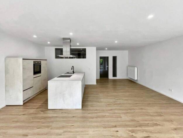 Wohnung zur Miete 1.350 € 3 Zimmer 110 m² EG frei ab 01.04.2026 Ohmstraße 11 Grombühl Lengfeld, Würzburg 97076