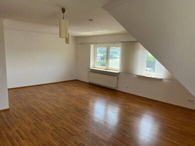 Wohnung zur Miete 688 € 2 Zimmer 85,5 m² Geschoss 2/2 frei ab sofort Giesen Giesen 31180