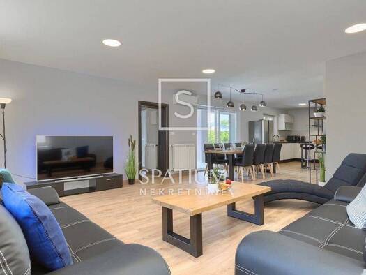Einfamilienhaus zum Kauf 575.000 € 6 Zimmer 250 m² Labin Labin 52220