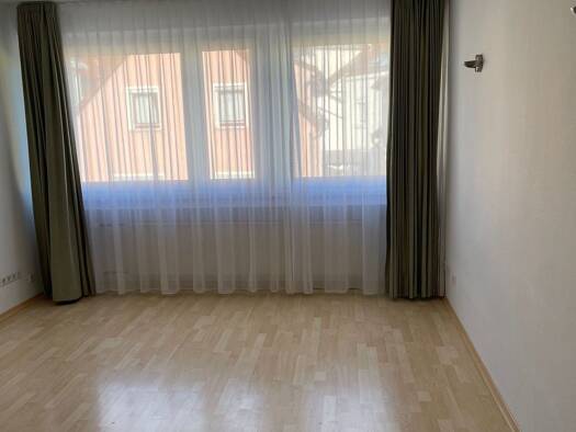 Studio zur Miete 490 € 1 Zimmer 28 m² Geschoss 2/3 frei ab sofort Ost Stuttgart 70188