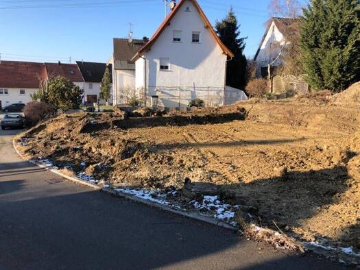 Doppelhaushälfte zum Kauf - Erstbezug provisionsfrei 379.000 € 5 Zimmer 110 m² 560 m² Grundstück frei ab 01.01.2027 Killer Burladingen 72393