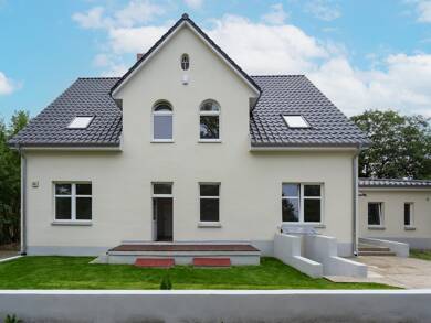 Haus zum Kauf provisionsfrei als Kapitalanlage geeignet 540.000 € 9 Zimmer 300 m² 938 m² Grundstück Fürstenberg/Havel Fürstenberg/Havel 16798