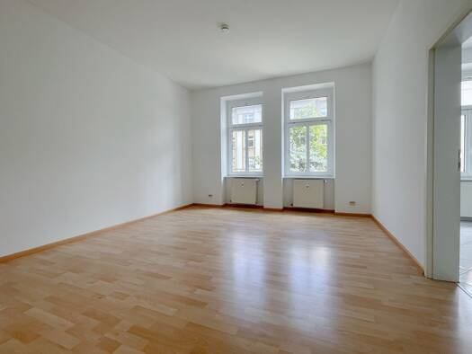 Wohnung zur Miete 540 € 2 Zimmer 62 m² 1. Geschoss frei ab sofort Johannesplatz Erfurt 99086