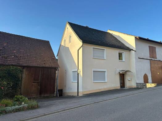 Reihenendhaus zum Kauf 289.000 € 1 Zimmer 146 m² 3.740 m² Grundstück Neuschleichach Oberaurach 97514