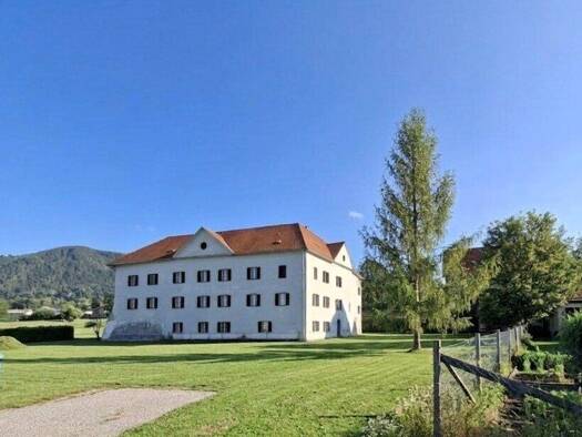 Schloss zum Kauf 1.150.000 € 8.330 m² Grundstück Sankt Lorenzen im Mürztal 8642