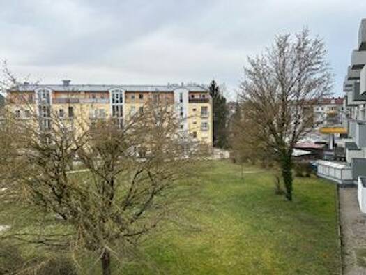 Wohnung zur Miete 880 € 2 Zimmer 37 m² frei ab sofort Ingolstadt 85051