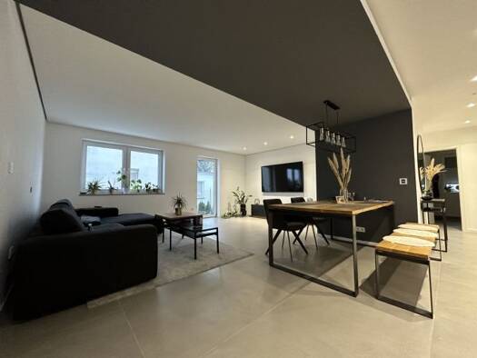 Wohnung zur Miete 1.290 € 4 Zimmer 110 m² Geschoss EG/3 frei ab 01.05.2026 Stettbach Werneck 97440