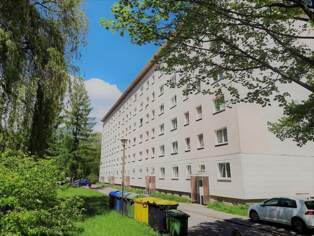 Wohnung zur Miete 307 € 3 Zimmer 55,9 m²<br/>Wohnfläche 4.<br/>Geschoss Am Himmelreich 41 Wahlbezirk 74 Suhl 98527