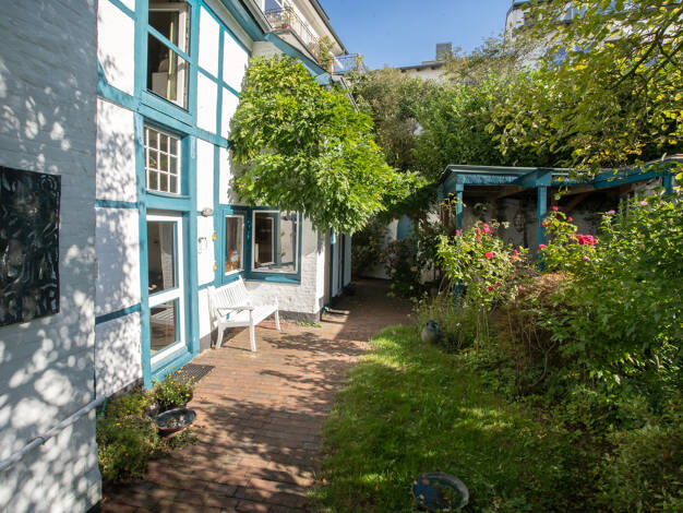 Haus zum Kauf 1.920.000 € 6 Zimmer 174 m² 251 m² Grundstück Blankenese Hamburg 22587