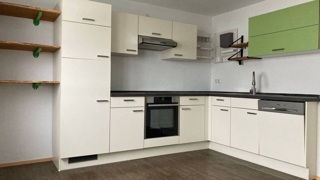 Wohnung zur Miete 875 € 3 Zimmer 90 m² Geschoss 1/1 frei ab sofort Taufkirchen 84574