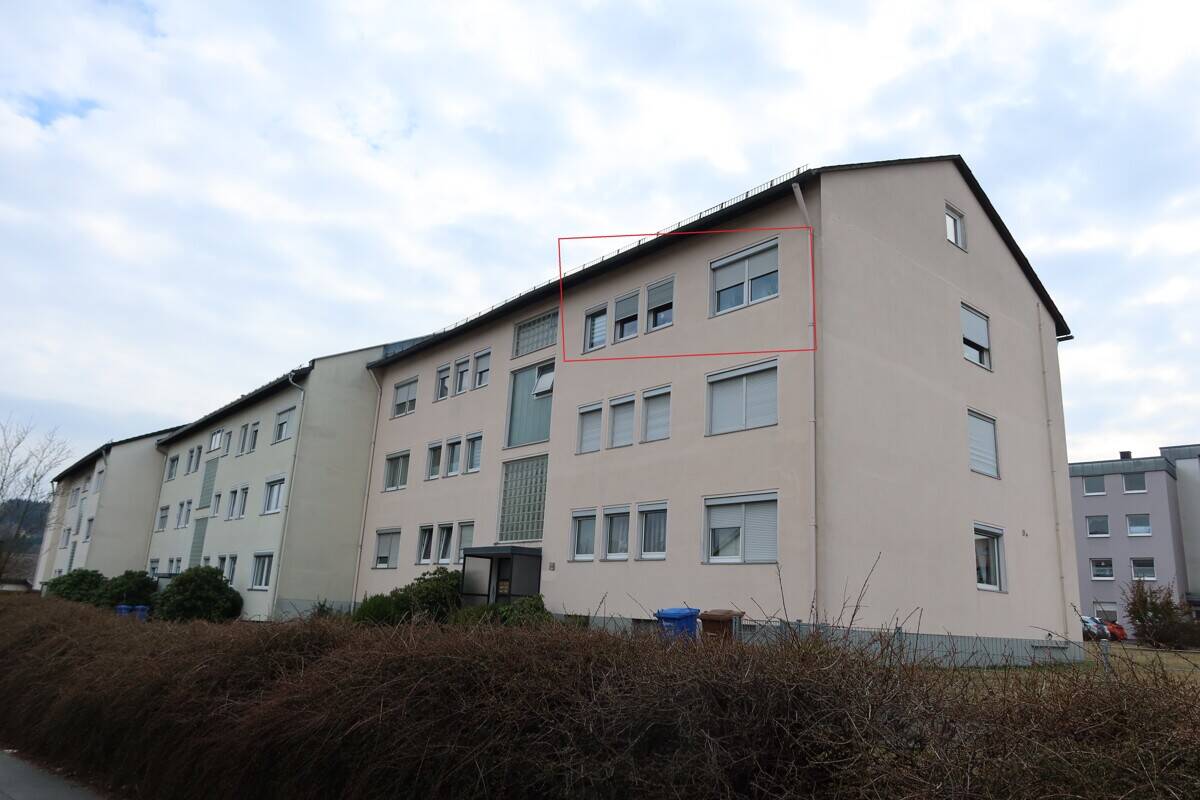 Immobilie in Gefrees - 2-Zimmer-Eigentumswohnung mit Balkon - vermietet - - Bild 2