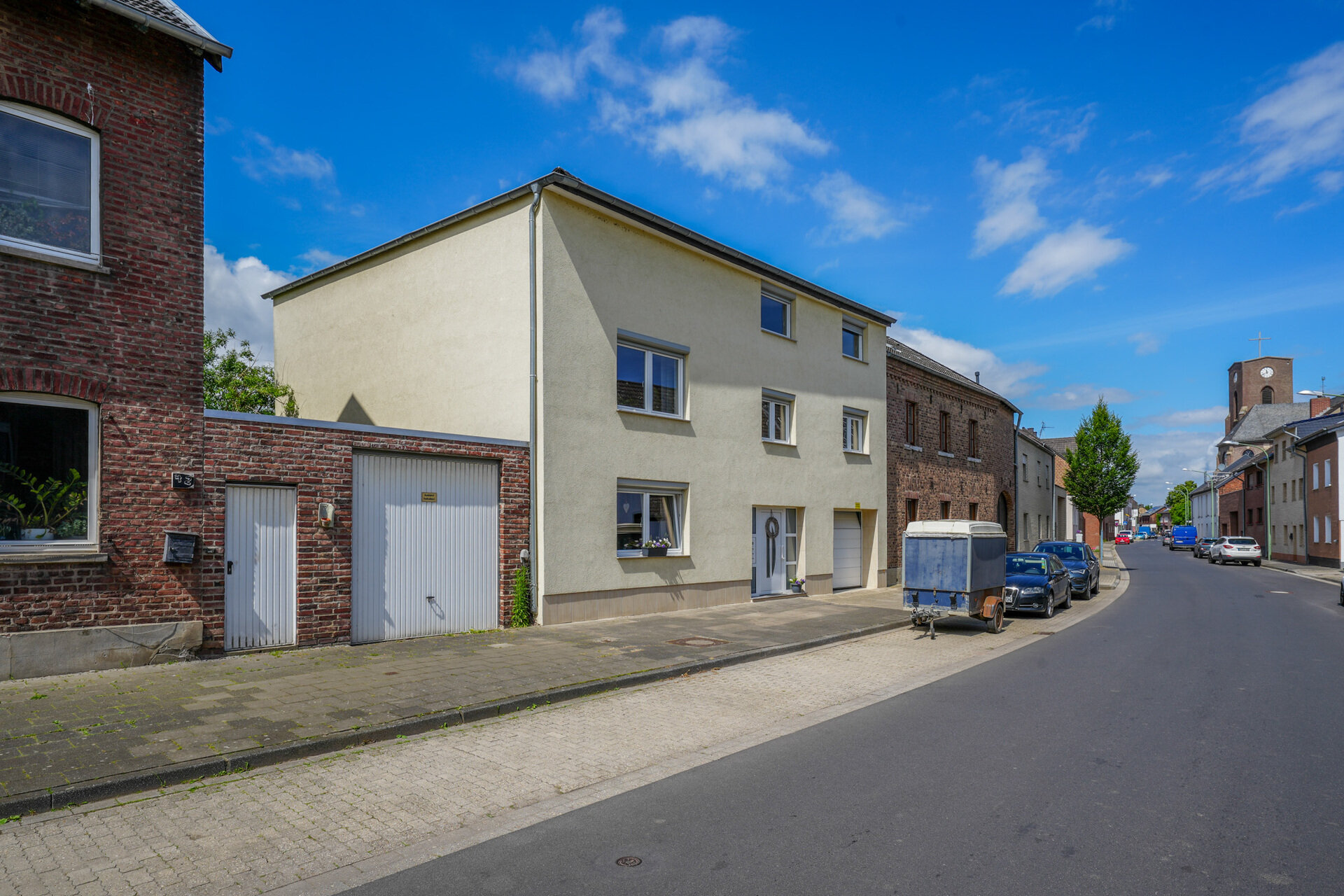 Einfamilienhaus zum Kauf 303.000 € 10 Zimmer 283 m²<br/>Wohnfläche 512 m²<br/>Grundstück Echtz Düren 52353