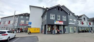 Wohnung zur Miete 559 € 3 Zimmer 86 m² Dachgeschoss frei ab sofort Luchplatz 3 Roßlau Dessau-Roßlau 06862