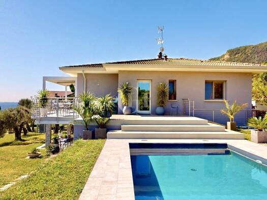 Villa zum Kauf 2.350.000 € 8 Zimmer 250 m² 2.000 m² Grundstück Toscolano Maderno 25088