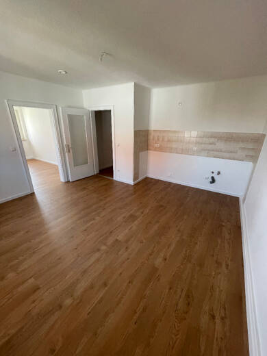 Wohnung zur Miete 319 € 1 Zimmer 36,5 m² 2. Geschoss frei ab 15.06.2025 Moritzstr. 36 Dreifaltigkeit Amberg 92224