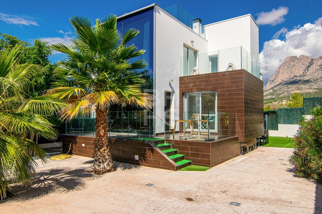 Villa zum Kauf 560.000 € 188 m²<br/>Wohnfläche 350 m²<br/>Grundstück Benidorm 03501