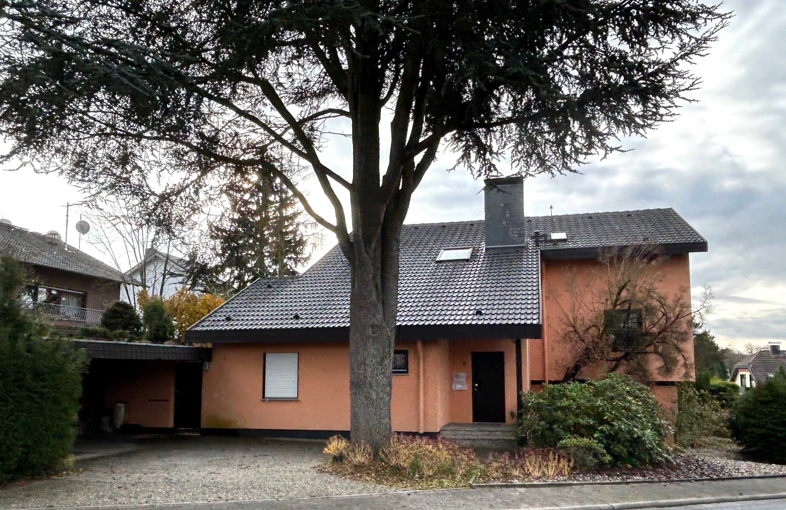 Haus zum Kauf 960.000 € 8 Zimmer 246 m²<br/>Wohnfläche 660 m²<br/>Grundstück Bad Vilbel Bad Vilbel 61118