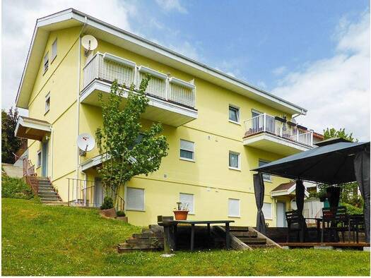 Mehrfamilienhaus zum Kauf provisionsfrei 490.000 € 28 Zimmer 367 m² 755 m² Grundstück Friedewald 36289