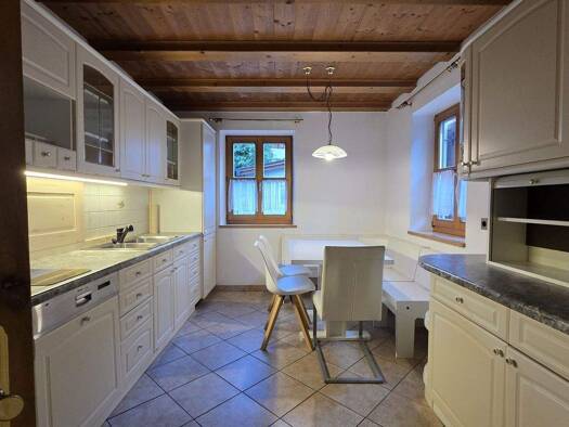 Haus zur Miete 950 € 6 Zimmer Latsch 39021