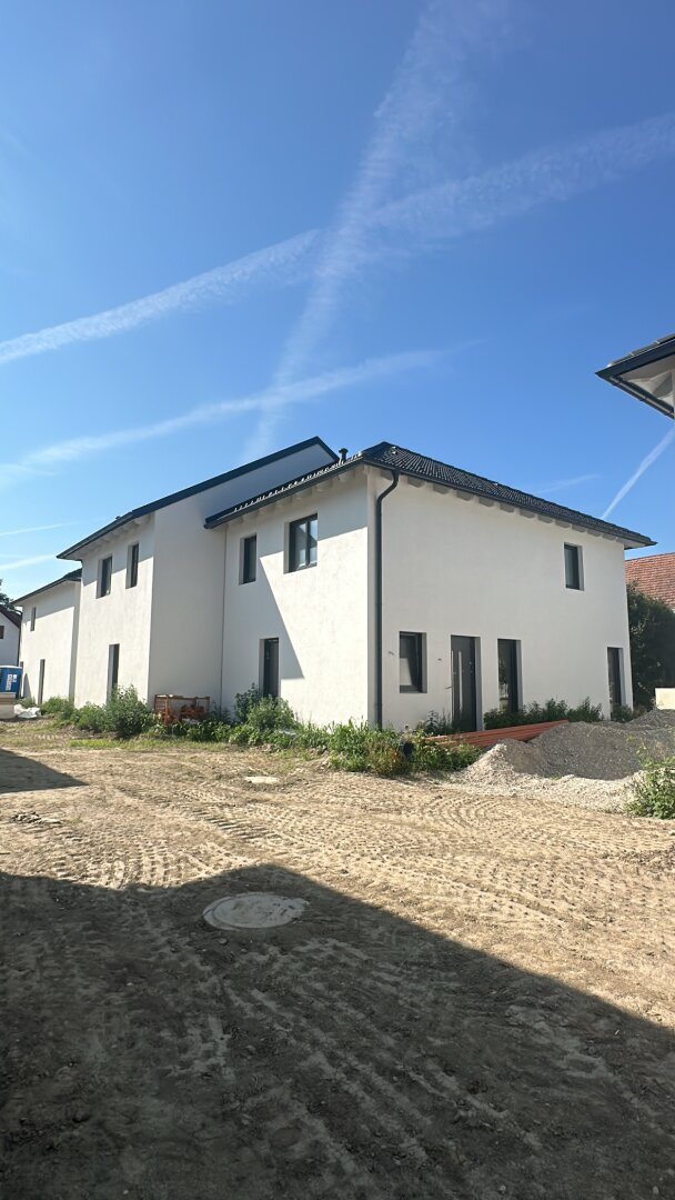 Doppelhaushälfte zum Kauf 339.000 € 4 Zimmer 115,9 m²<br/>Wohnfläche 288 m²<br/>Grundstück Oberwaltersdorf 2522