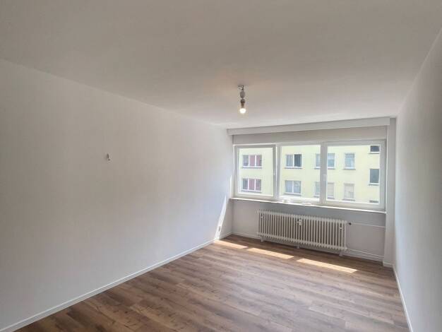Studio zur Miete 607 € 1 Zimmer 35,3 m² 2. Geschoss frei ab sofort Albusstraße 17. Innenstadt Frankfurt am Main 60313