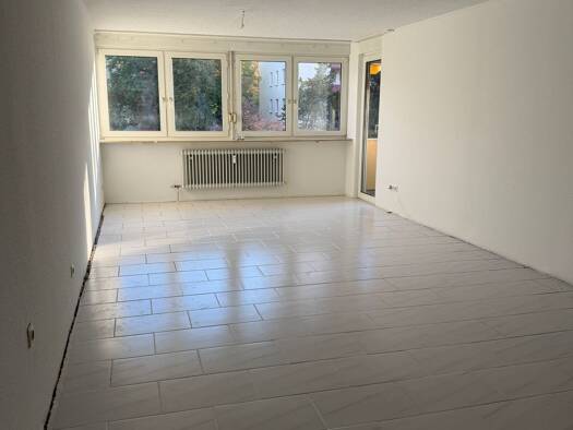 Wohnung zur Miete 1.000 € 3 Zimmer 83 m² Geschoss 2/5 frei ab sofort Neuröthenbach Nürnberg 90449
