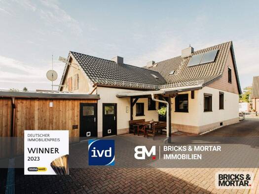 Doppelhaushälfte zum Kauf 199.000 € 5 Zimmer 111,3 m² 590 m² Grundstück Wolfen Bitterfeld-Wolfen 06766