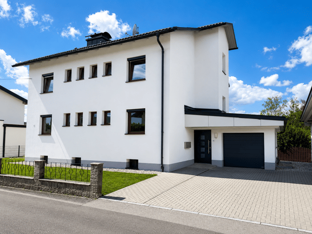 Mehrfamilienhaus zum Kauf 525.000 € 6 Zimmer 152 m² 634 m² Grundstück frei ab sofort Burghausen Burghausen 84489