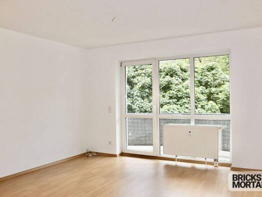 Wohnung zum Kauf 210.000 € 2 Zimmer 67 m² 1. Geschoss Klotzsche Dresden 01109