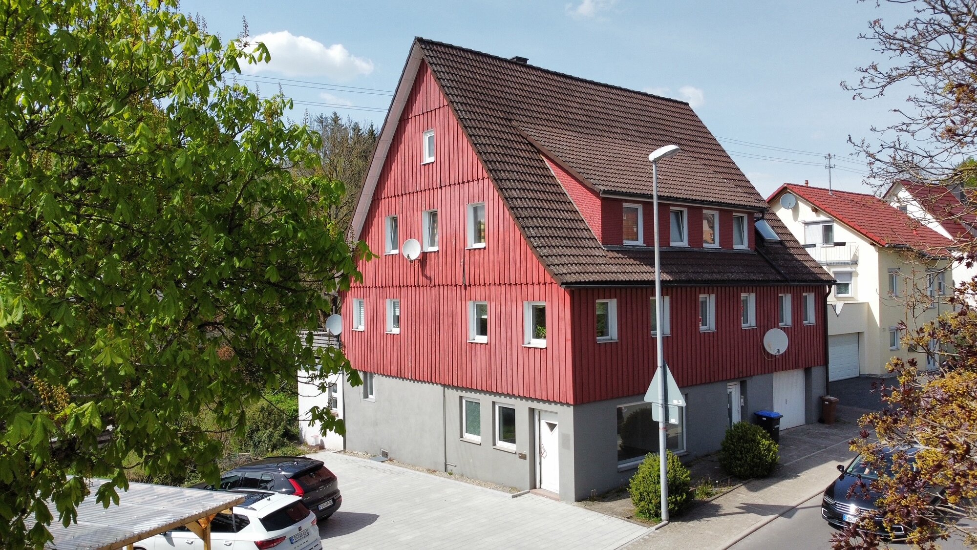 Wohn- und Geschäftshaus zum Kauf als Kapitalanlage geeignet 280.000 € 233 m²<br/>Fläche 568 m²<br/>Grundstück Aach Dornstetten 72280