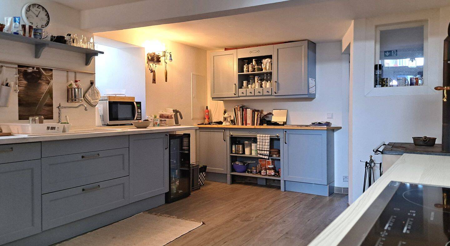 Immobilie in Weilrod - Großes Wohndenkmal - liebevoll saniert. Zweites Wohnhaus & Nebengebäude. - Bild 2