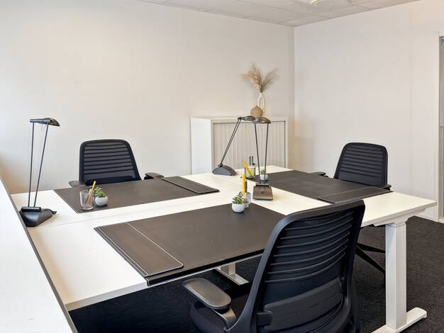 Bürofläche zur Miete provisionsfrei 519 € 15 m² Bürofläche Theodor-Heuss-Straße 1 Siegburg Siegburg 53721