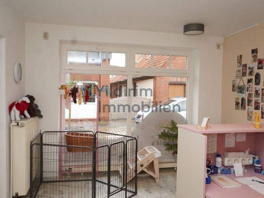 Laden zur Miete 600 € 3 Zimmer 49 m² Verkaufsfläche Cuxhaven 27472