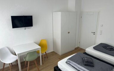 WG-Zimmer zur Miete Wohnen auf Zeit 690 € 18 m² frei ab 31.12.2024 Rüderner Straße 0 Lindenschulviertel Stuttgart Obertürkheim, 70329