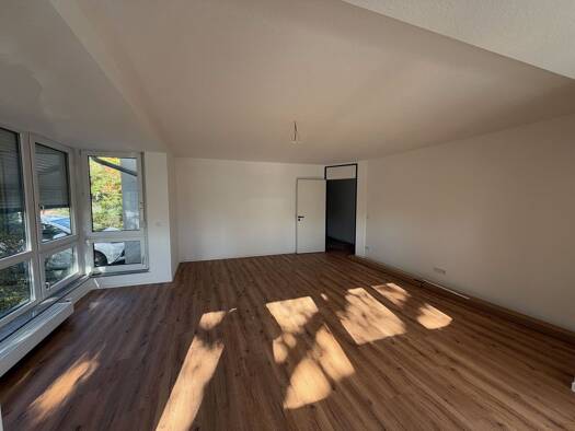 Wohnung zur Miete 1.100 € 2,5 Zimmer 88 m² frei ab sofort Radebeul 01445