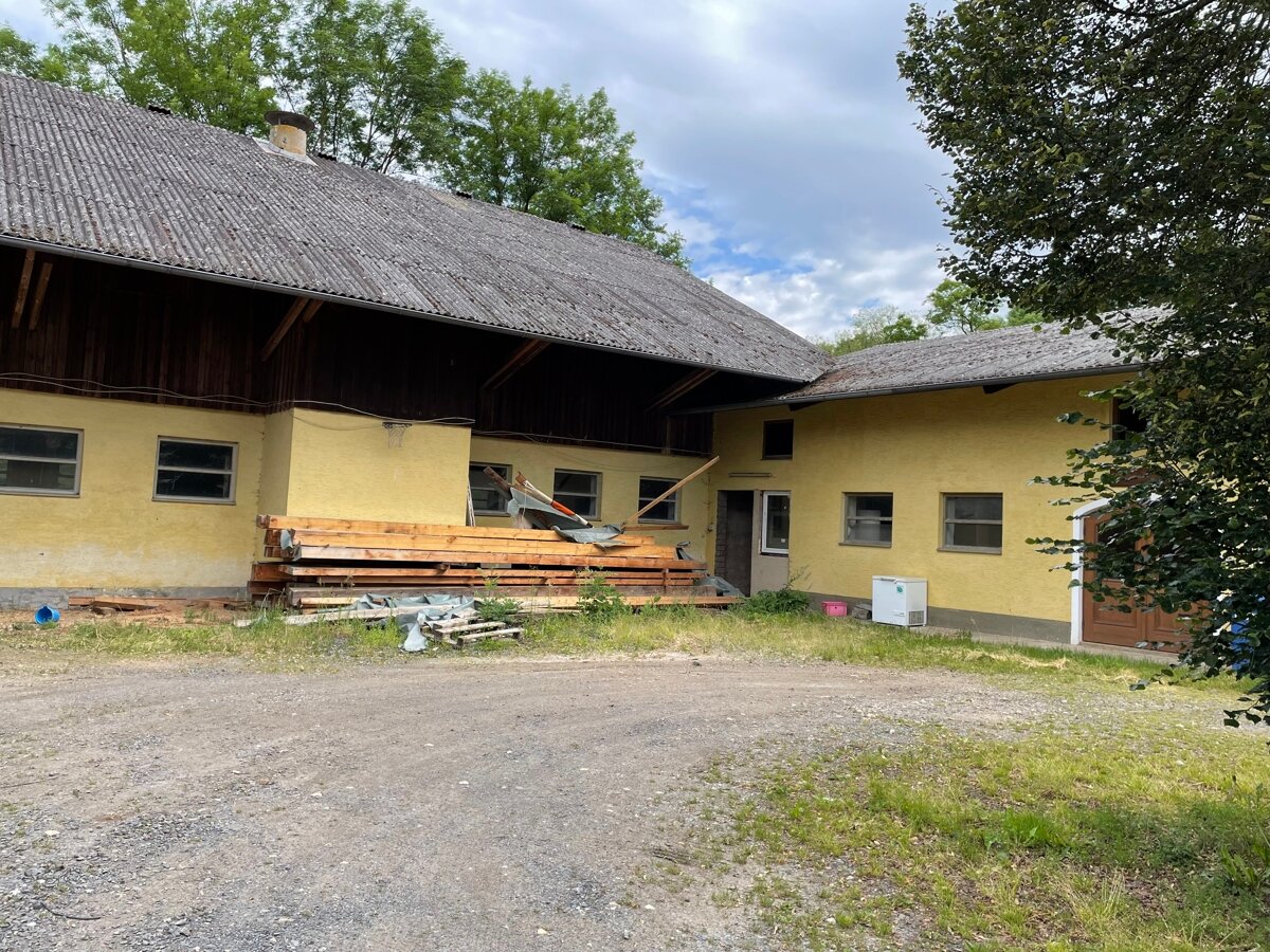 Bauernhof zum Kauf 285.000 € 3.068 m²<br/>Grundstück Unterwildenau Luhe-Wildenau 92706