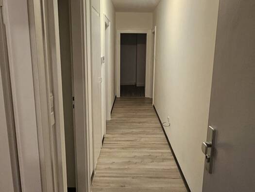 Wohnung zur Miete 810 € 2 Zimmer 63 m² Geschoss 1/5 frei ab sofort Schweinau Südwestliche Außenstadt 90441