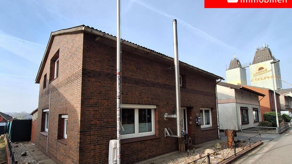 Einfamilienhaus zum Kauf 165.000 € 5 Zimmer 88,8 m² 393 m² Grundstück Albersdorf 25767