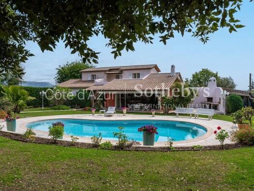 Haus zum Kauf 2.040.000 € 301 m² 2.539 m² Grundstück Le Rouret 06650