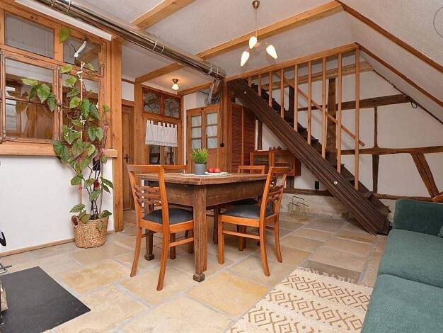 Wohnung zur Miete 795 € 2 Zimmer 50 m² 1. Geschoss frei ab 01.03.2026 Wüstenfelden Castell 97355